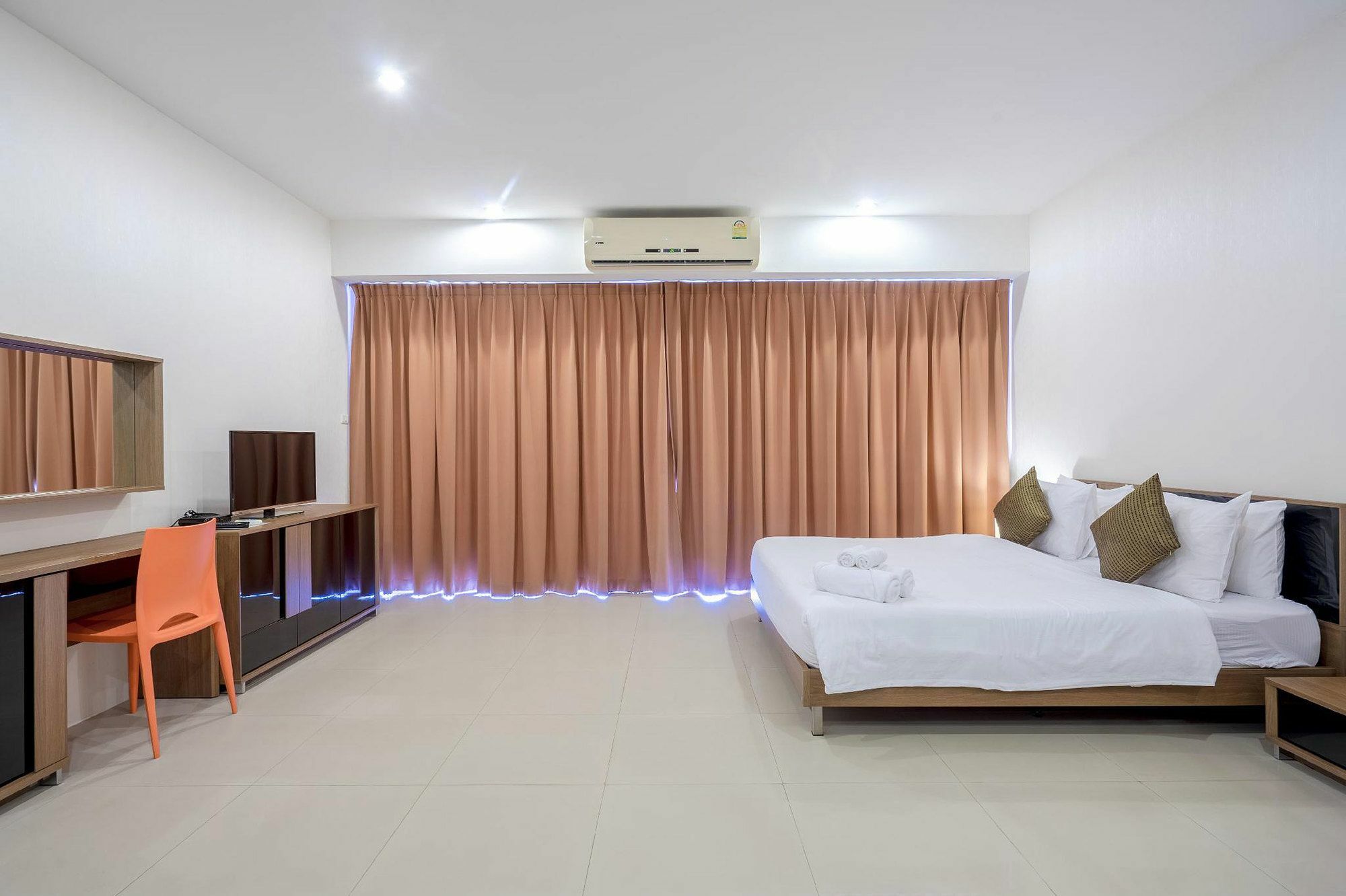 Chic Residences At Karon Beach Ngoại thất bức ảnh