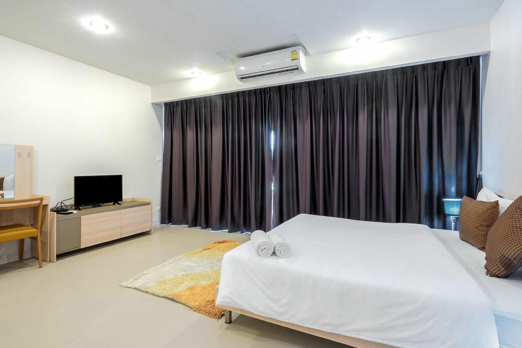 Chic Residences At Karon Beach Ngoại thất bức ảnh